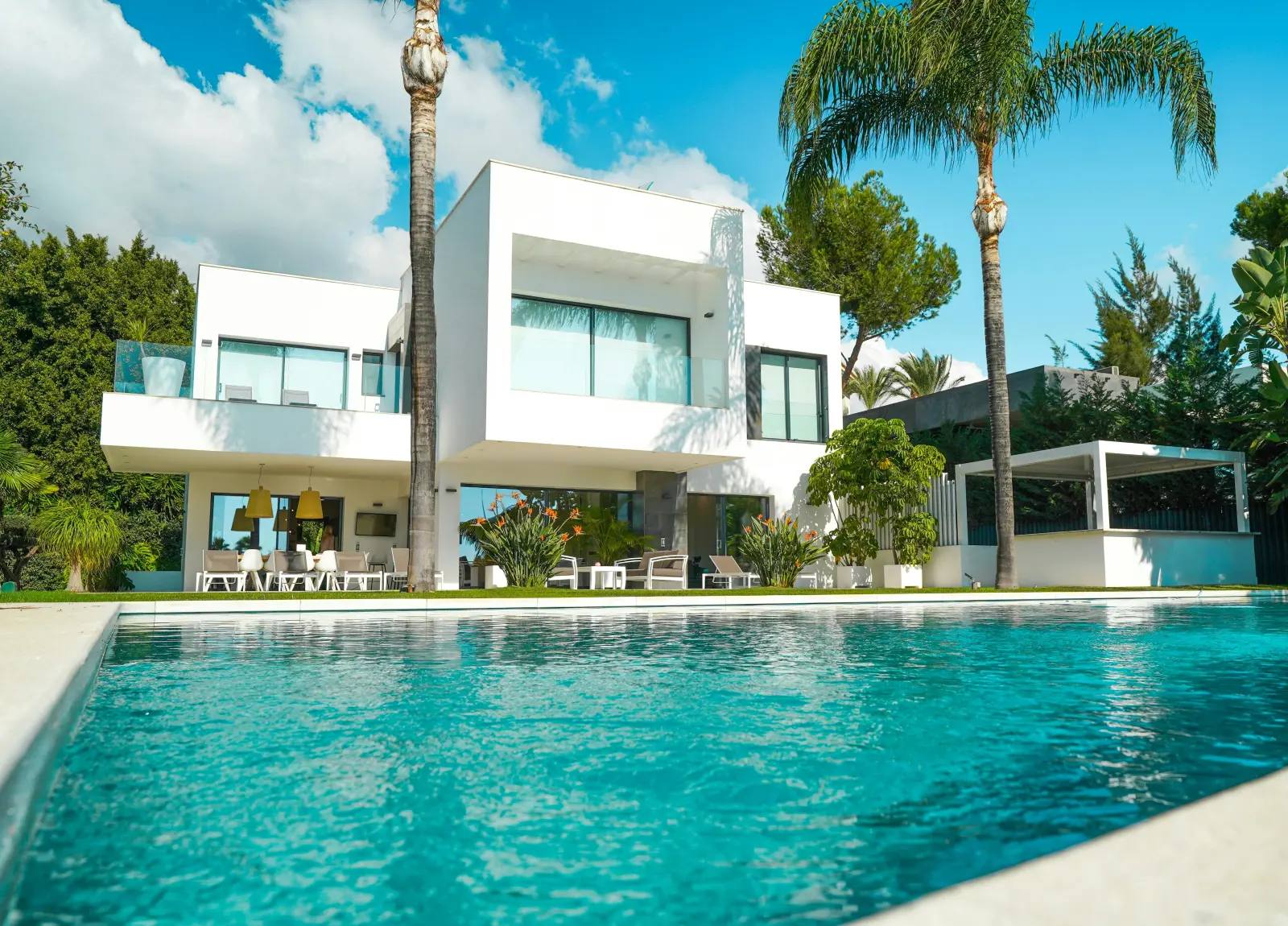 Casas com Piscina para Férias